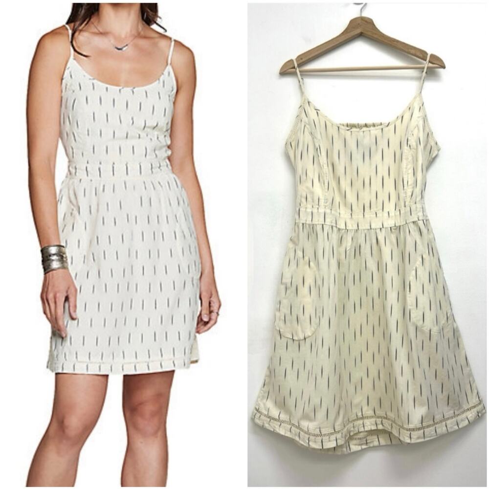 NWOT Toad&Co Fresco Mini Dress Cut Out Smocked Organic Cotton Lightweight Large